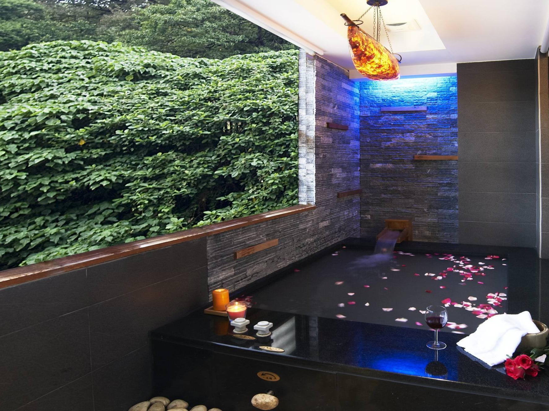 Golden Hot Spring Hotel Taipei Exterior photo