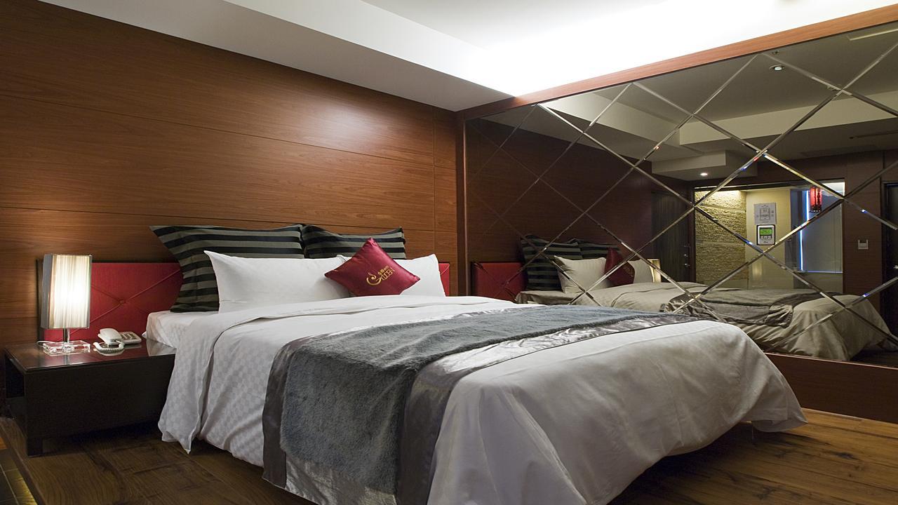 Golden Hot Spring Hotel Taipei Exterior photo